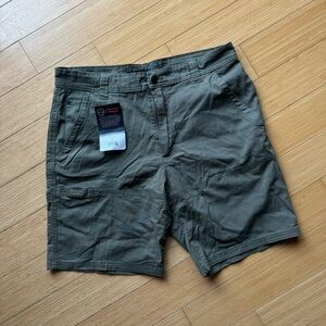 Wrangler Men's Olive Cargo Shorts